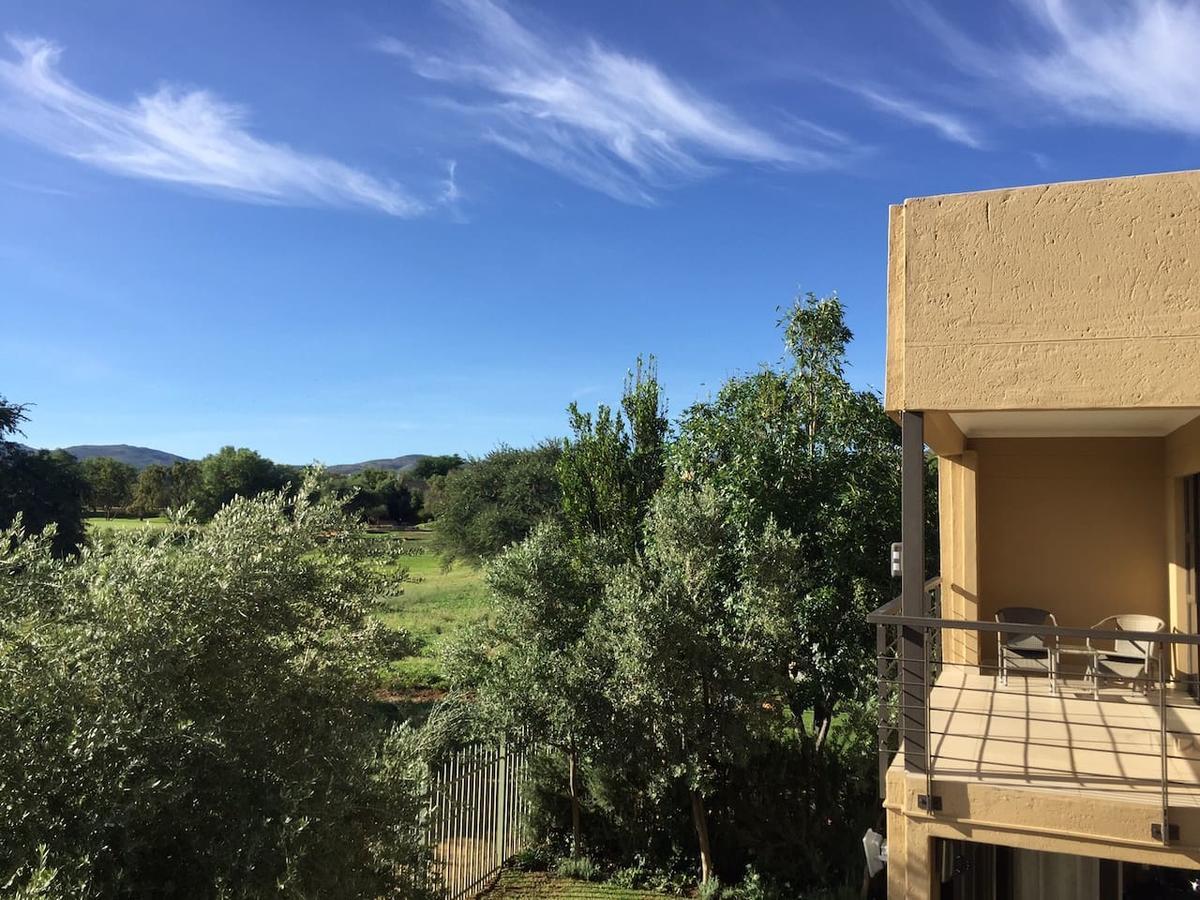 Beautiful Studio! Modern, Secure,Comfy Stay In Windhoek Golf Estate المظهر الخارجي الصورة