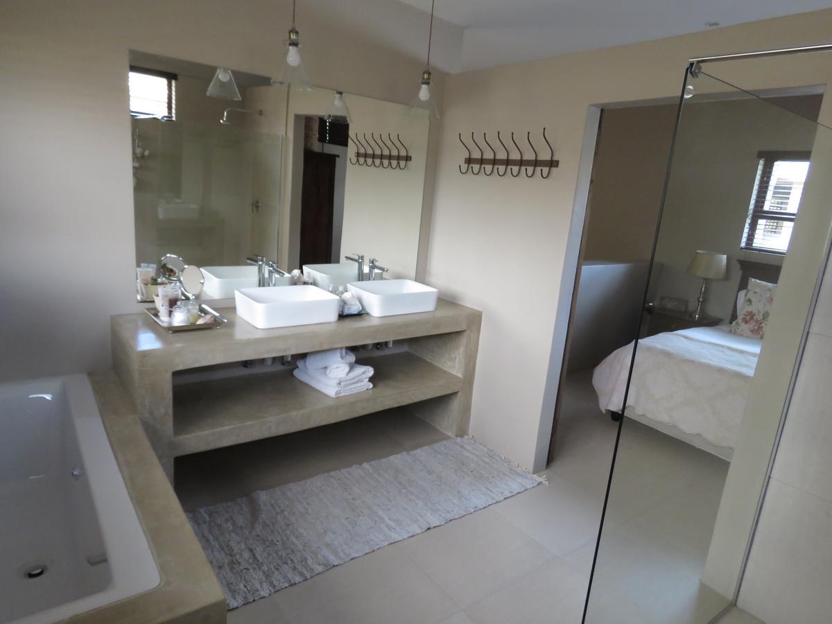 Beautiful Studio! Modern, Secure,Comfy Stay In Windhoek Golf Estate المظهر الخارجي الصورة